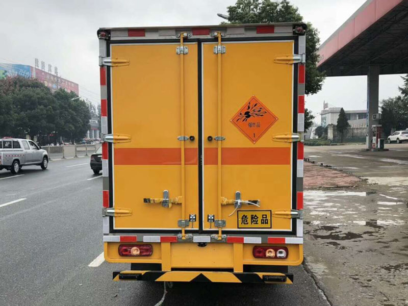 躍進(jìn)3米3(藍(lán)牌)爆破器材車