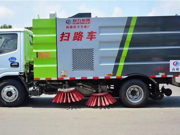 東風(fēng)多利卡國(guó)六5方掃路車