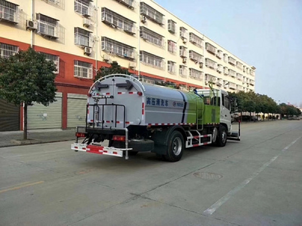 東風(fēng)天錦國(guó)六路面高壓清洗車