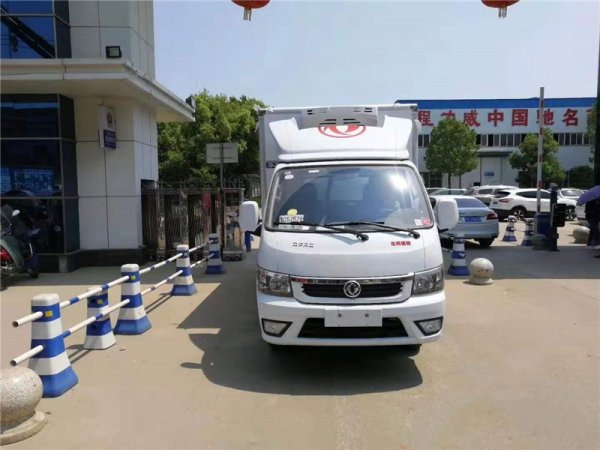 (國六3.5米）東風(fēng)途逸冷藏車