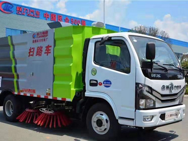 東風(fēng)多利卡國(guó)六5方掃路車